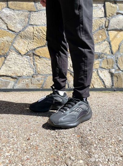 Кроссовки Adidas