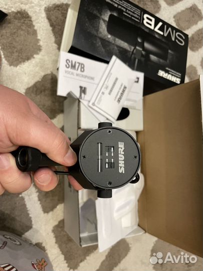 Микрофон shure sm7b с коробкой (оригинал)