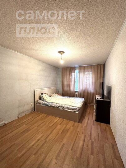 2-к. квартира, 67,4 м², 1/10 эт.