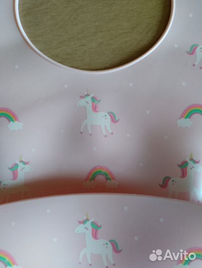 Силиконовый нагрудник розовый с единорогами