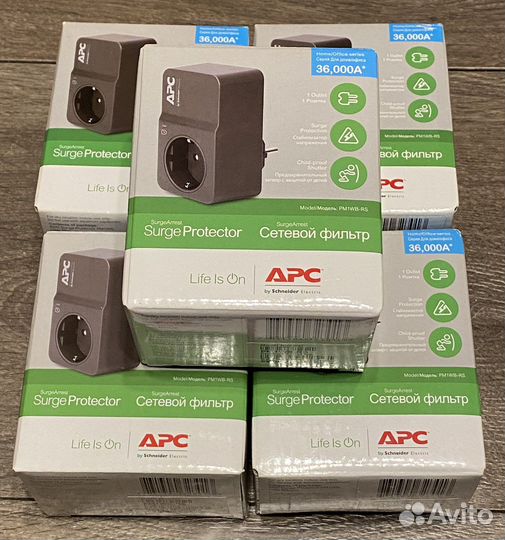 Сетевой фильтр APC pm1wb-RS Новый
