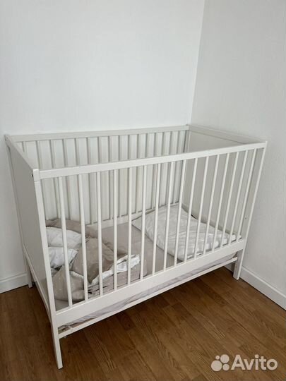 Икея Кроватка, матрас, наматрасник Орматек