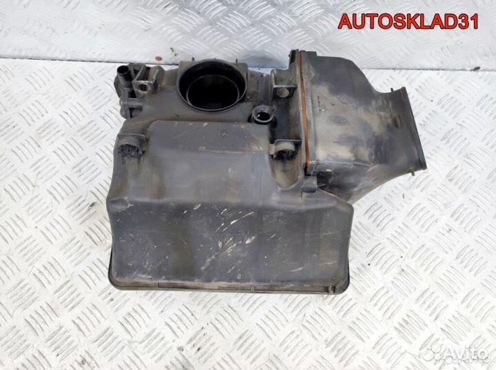 Корпус воздушного фильтра Renault Logan 820023599