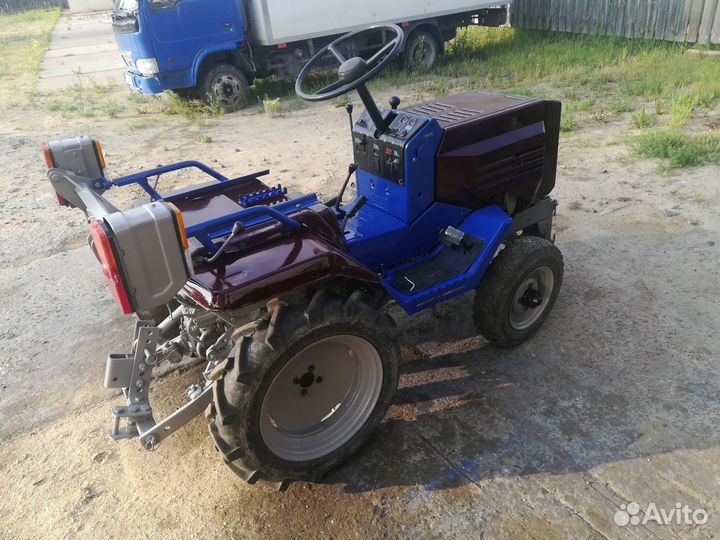 Мини-трактор КУРГАНМАШЗАВОД КМЗ-012, 2006