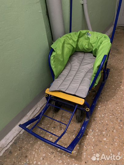 Детские санки на колесах