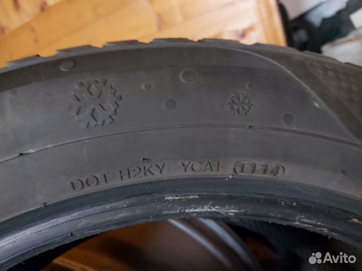 Kumho I'Zen RV Stud KC16 265/50 R20