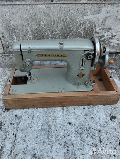 Швейная машинка Подольск ручная