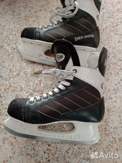 Коньки хоккейные