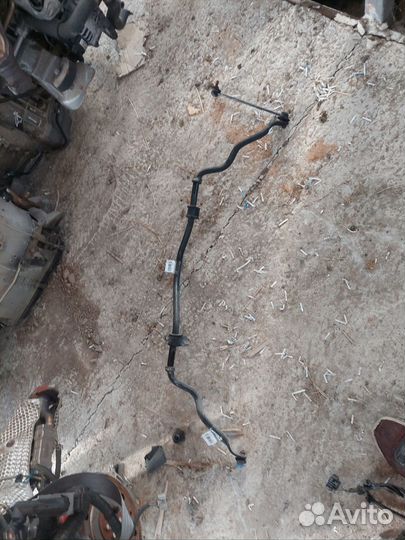 Стабилизатор передний Mazda Familia s-wagon BJ5W