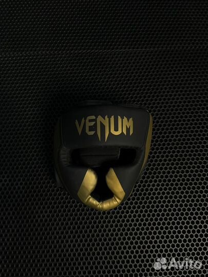Боксерский шлем Venum