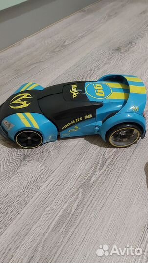 Машина-трансформер с пультом