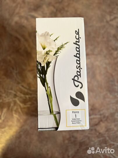 Ваза стеклянная для цветов