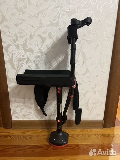 Подколенный костыль