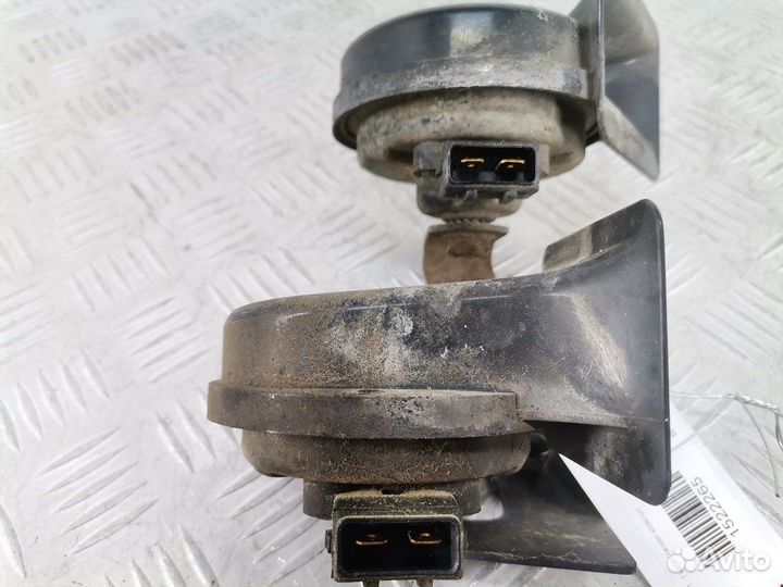 Гудок (сигнал клаксон) для Audi A4 B5 8D0951223A