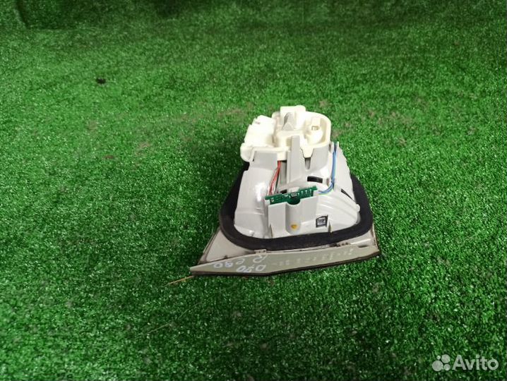 Задний фонарь правый Bmw E90