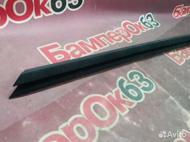 Уплотнительная резинка BMW X3 G01 передняя левая