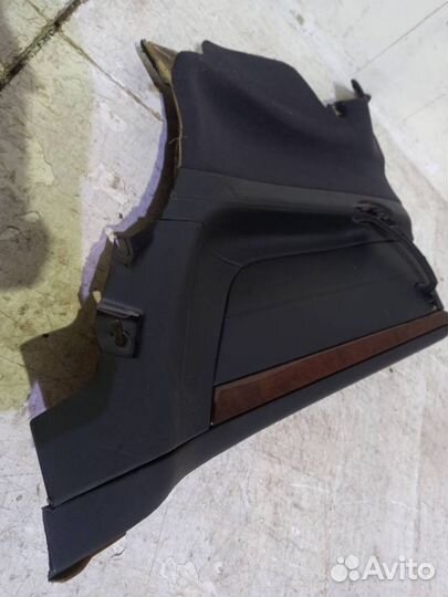 Обшивка заднего правого крыла