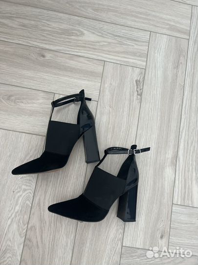 Туфли ботильоны 37
