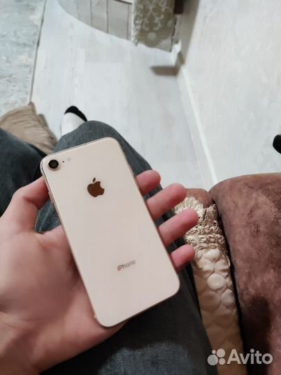 iPhone 8, 128 ГБ