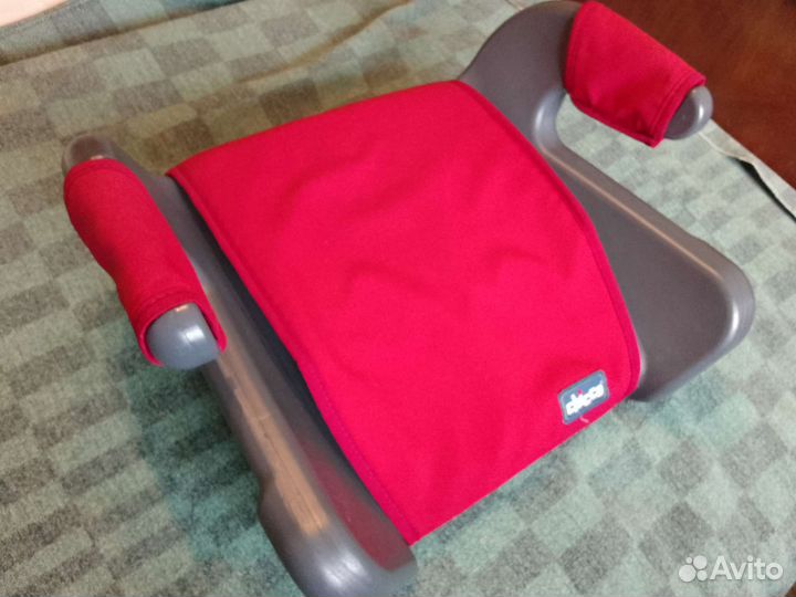 Детское автокресло (бустер)