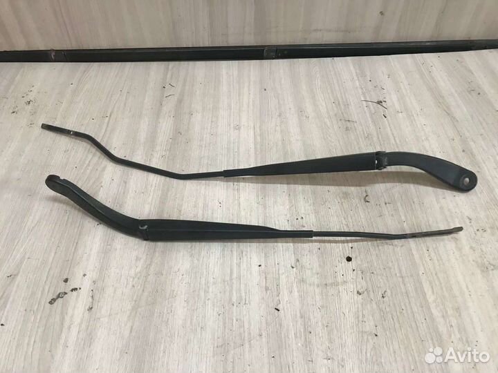 Поводки дворников renault megane II