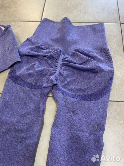 Женский бесшовный костюм для спортзала