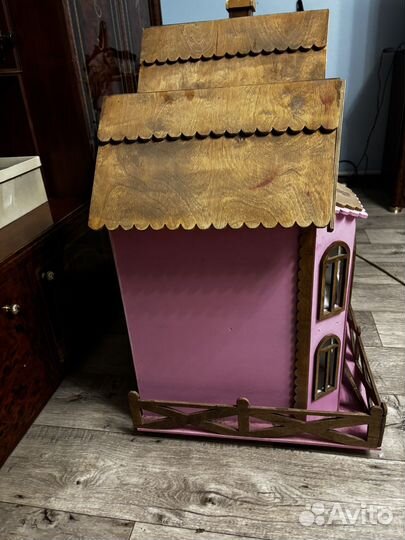 Большой кукольный домик