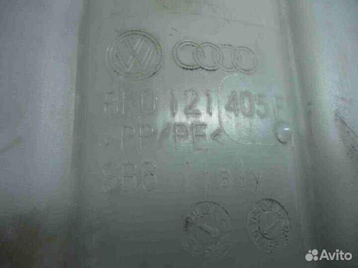 Бачок расширительный для Audi Q5 8R 8K0121405F