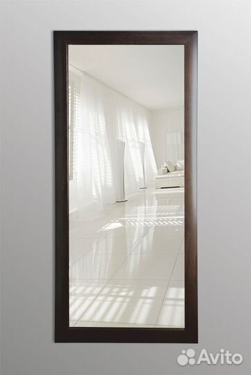 Зеркало в раме венге