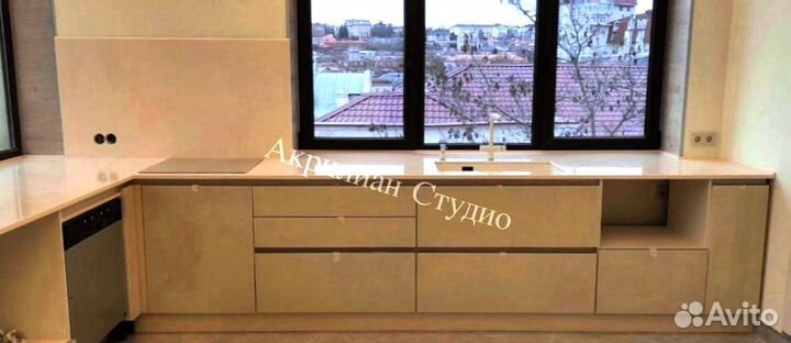 Столешница из кварцевого камня