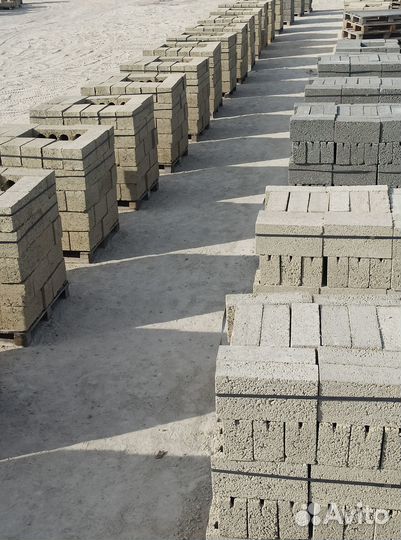 Блок строительный отсевно-керамзитовый