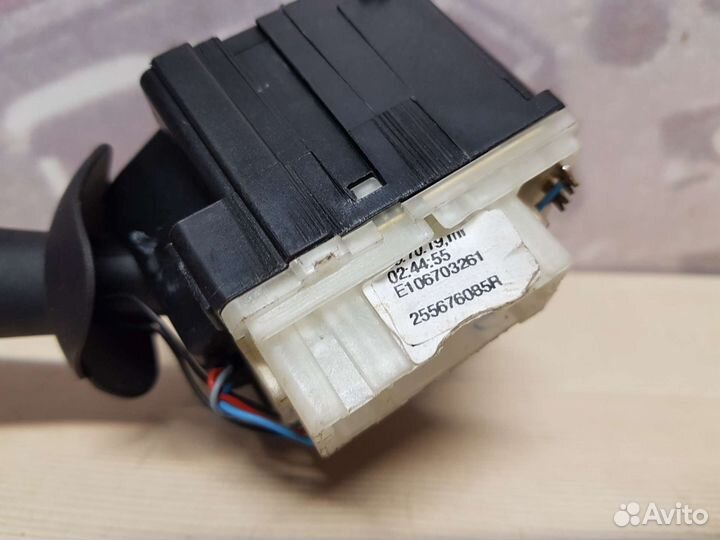 Подрулевой переключатель дворников Renault Kaptur