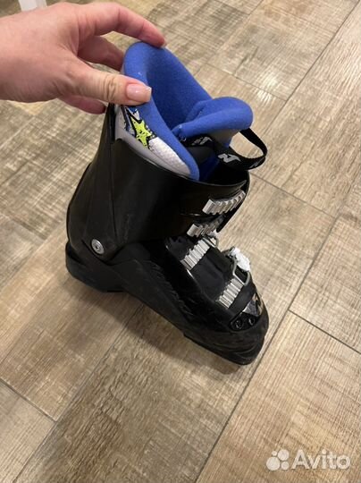 Горнолыжные ботинки