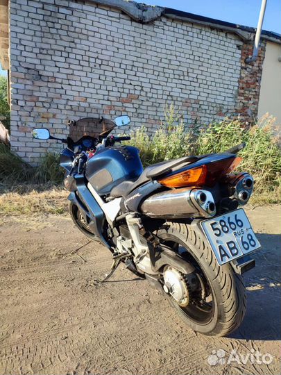 Honda vfr800