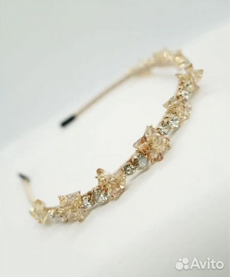 Ободок для волос со стразами