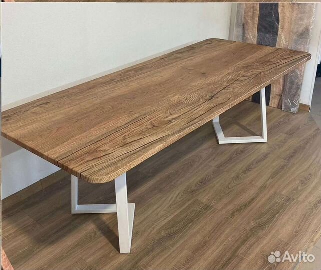 Компьютерный стол 'Mere Cause'