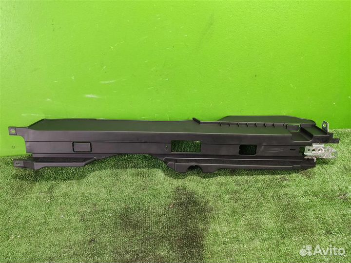 Держатель полки багажника левый Mercedes Benz ML