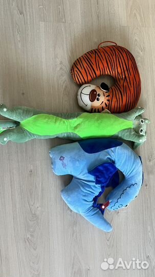 Подушка под голову для путешествий