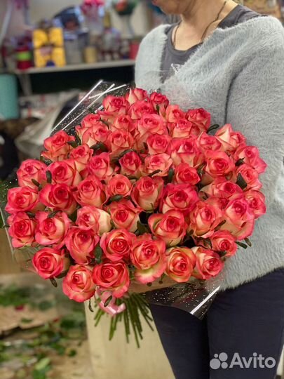 Розы цветы букеты доставка 25 роз 35 роз 51 роза