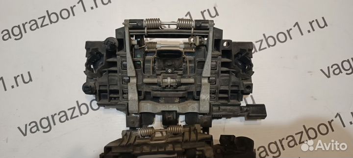 Ручка двери наружная Audi A8 (D3) II рестайлинг (2