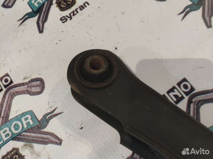 Рычаг задний нижний правый Mitsubishi Outlander XL