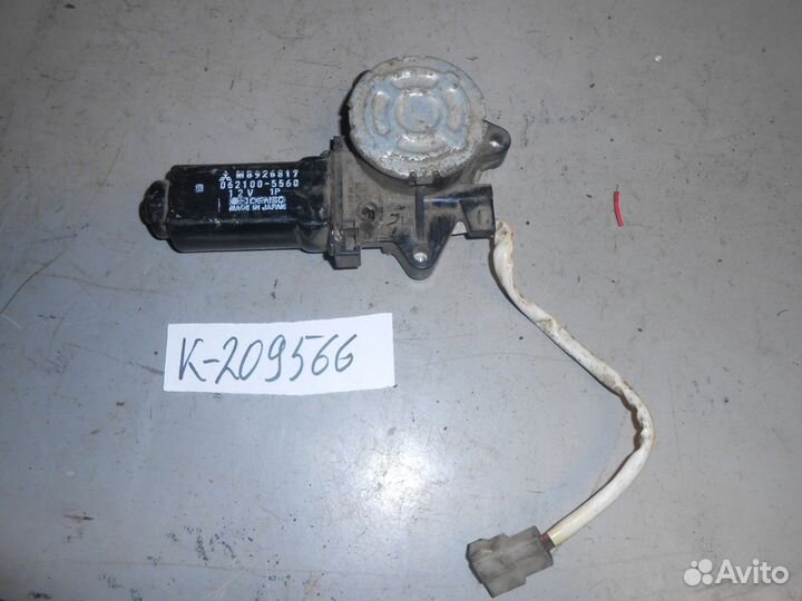 Моторчик стеклоподъемника передний левый