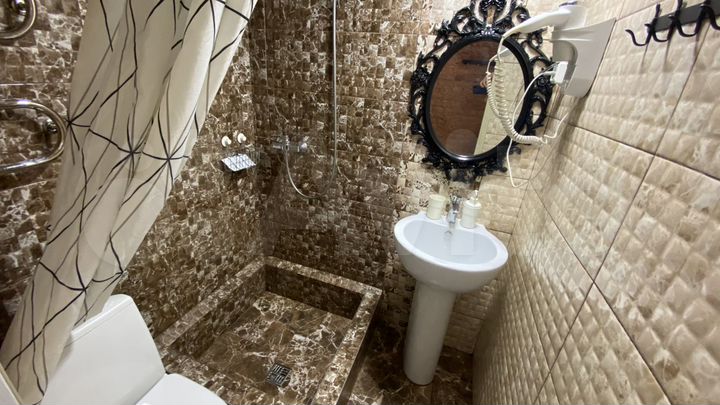 Комната 15 м² в 5-к., 2/4 эт.