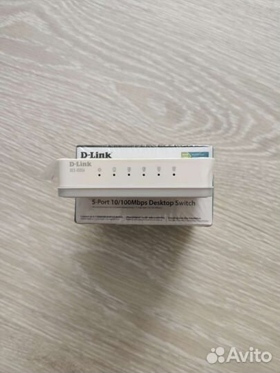 Коммутатор D-Link DES-1005A