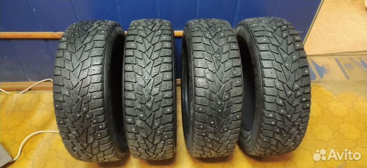 Dunlop SP Winter Ice02 185/65 R15 92T