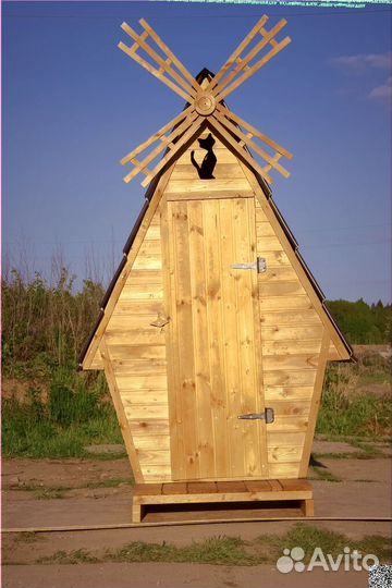 Уличный туалет деревянный