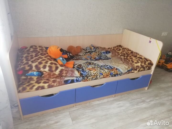 Детская кровать дельфин с матрасом