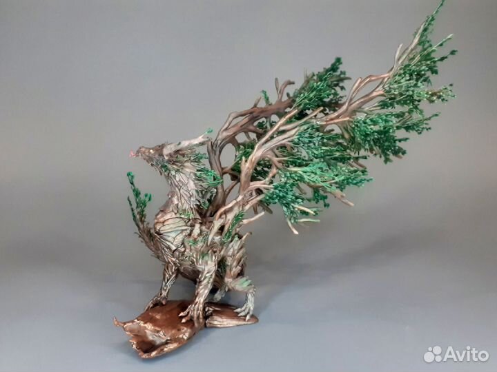 Фигурка дракона