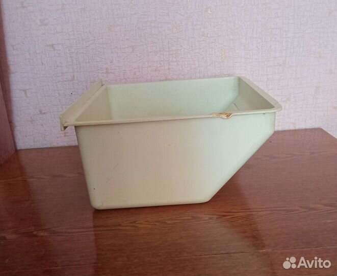 Ящик от советского холодильника
