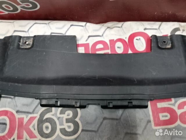 Накладка замка капота Hyundai Solaris